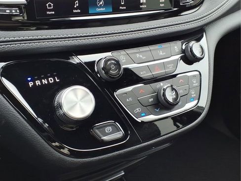 New 2026 Chrysler Pacifica Select w/ S Appearance Package FWD image 20