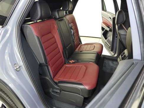 Certified 2022 Volkswagen Atlas Cross Sport SEL Premium R-Line AWD/4WD image 20