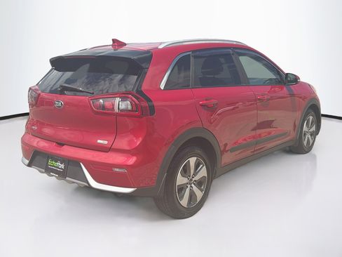 Used 2018 Kia Niro EX FWD image 9