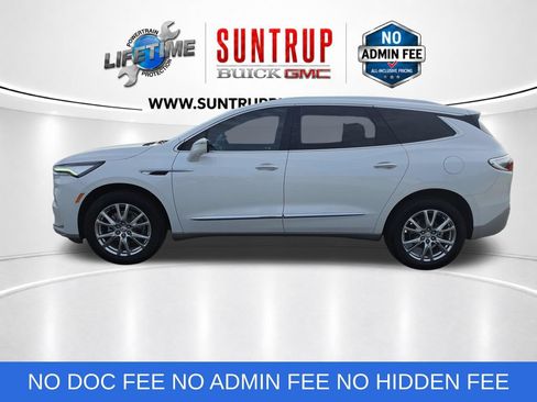 Used 2023 Buick Enclave Premium w/ Experience Buick Package FWD image 2