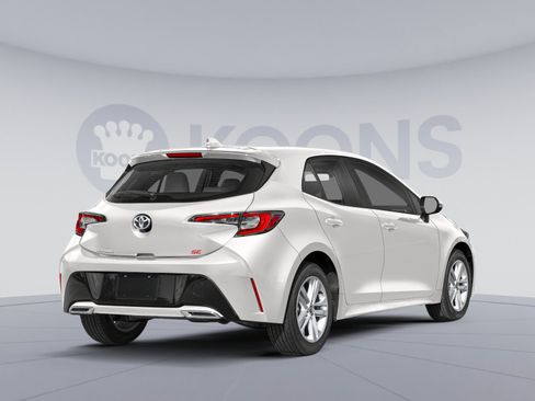 Used 2022 Toyota Corolla SE FWD image 2