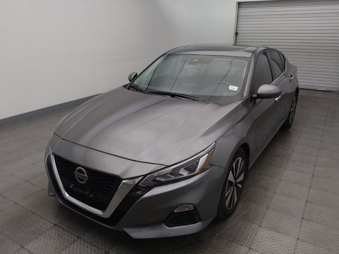 Used 2021 Nissan Altima 2.5 SV w/ SV Premium Package FWD image 15