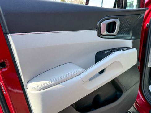 Certified 2021 Kia Sorento S image 11