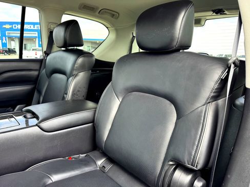 Used 2024 INFINITI QX80 Luxe image 19