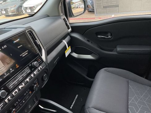 New 2026 Nissan Frontier SV w/ SV Convenience Package RWD image 40