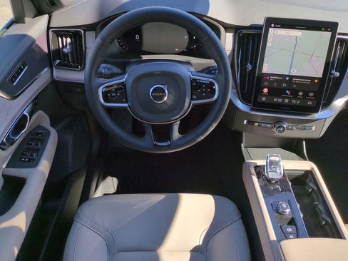 New 2026 Volvo XC90 B6 Plus image 12