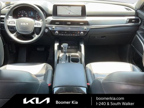 Used 2022 Kia Telluride LX FWD image 15
