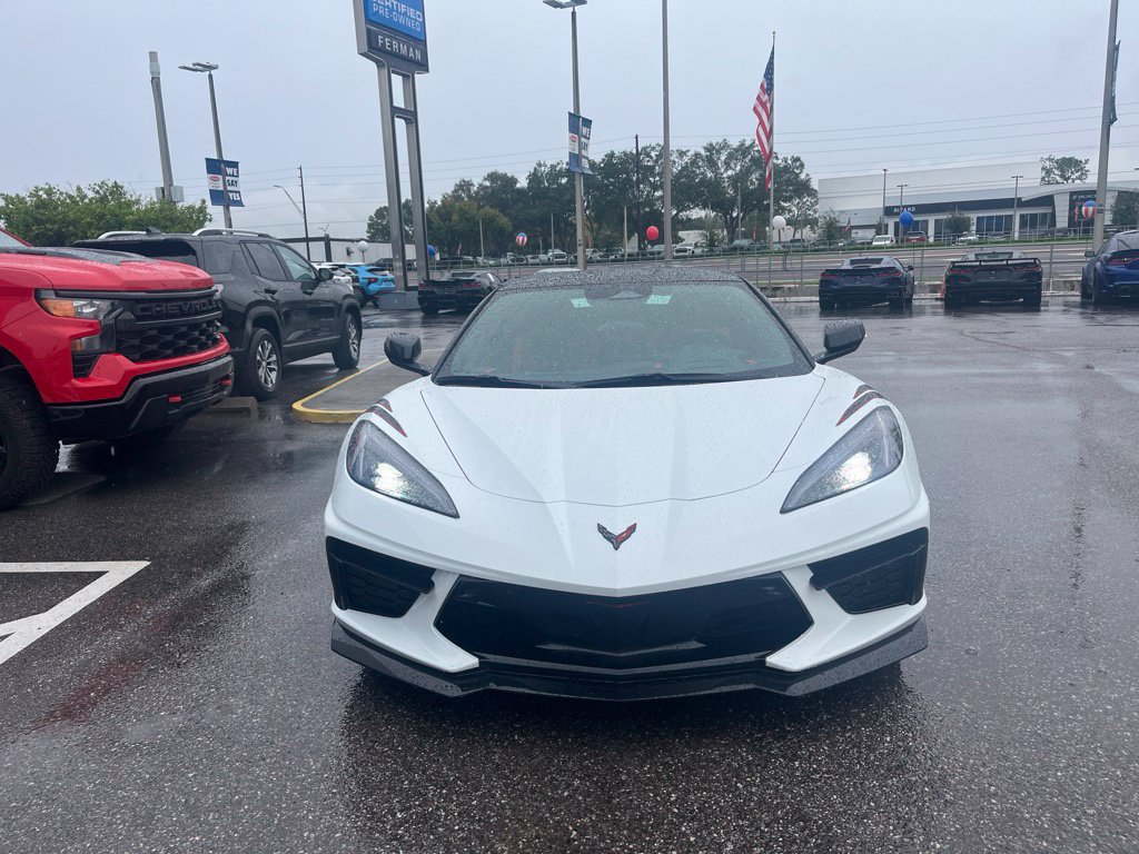 Used 2024 Chevrolet Corvette Stingray Premium Conv w/ Z51 Performance Package RWD image 2