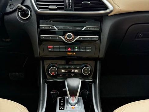 Used 2017 INFINITI QX30 Premium w/ Navigation Package image 26