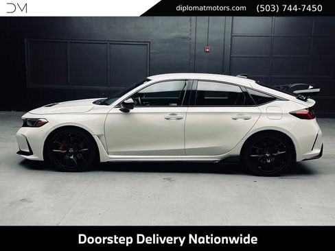 Used 2024 Honda Civic Type R image 5