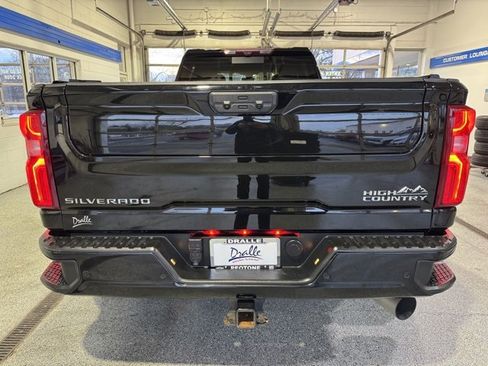 Used 2022 Chevrolet Silverado 3500 High Country w/ Snow Plow Prep/Camper Package image 11