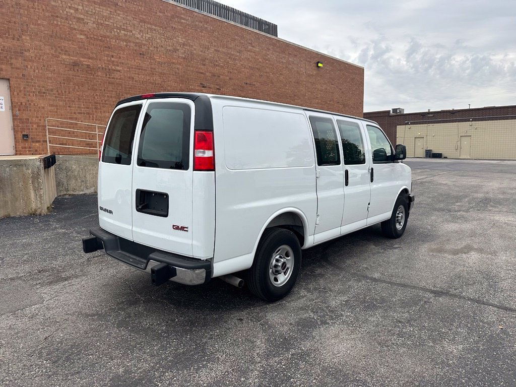 Used 2025 GMC Savana 2500 w/ Driver Convenience Package RWD image 5