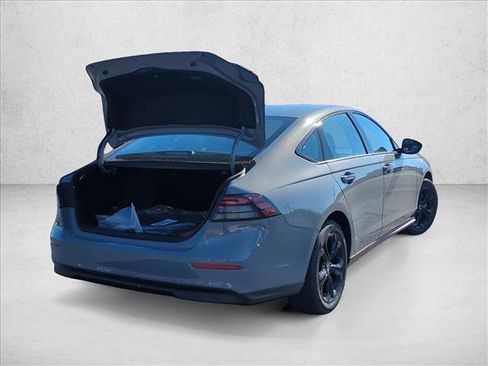 New 2025 Honda Accord SE image 2