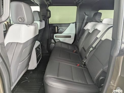 Used 2025 GMC Hummer EV 3X AWD/4WD image 17