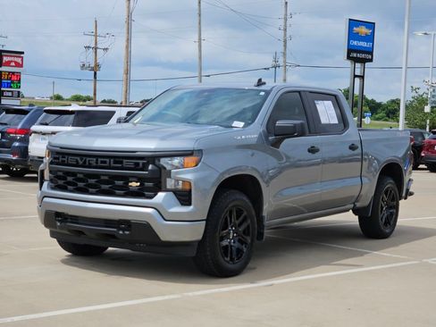Used 2025 Chevrolet Silverado 1500 Custom AWD/4WD image 3