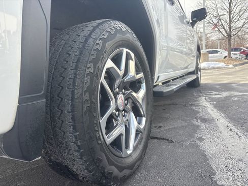 Used 2023 GMC Sierra 1500 SLT w/ SLT Premium Package image 6