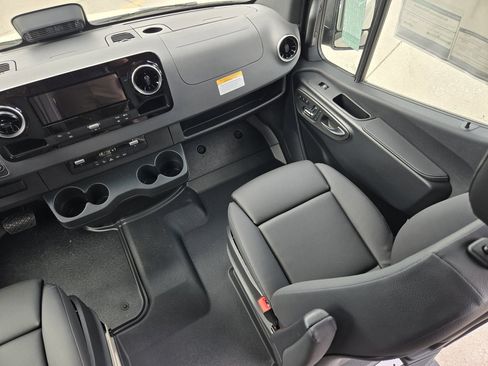 New 2026 Mercedes-Benz Sprinter 2500 image 28