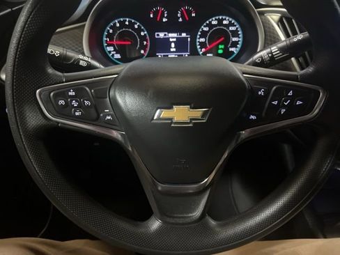 Used 2023 Chevrolet Malibu LT image 35