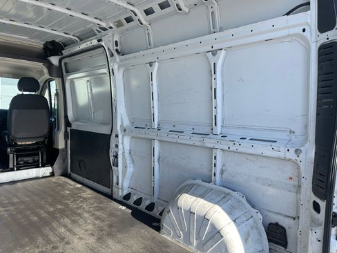Used 2021 RAM ProMaster 2500 image 13