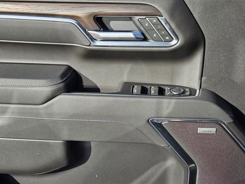New 2026 GMC Sierra 1500 SLT w/ SLT Premium Package image 17
