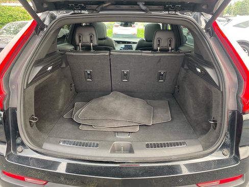Used 2023 Cadillac XT4 Premium Luxury w/ Cold Weather Package AWD/4WD image 26