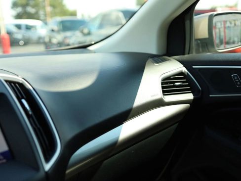 Used 2020 Ford Edge SEL w/ Cold Weather Package image 23