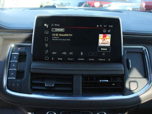 Used 2023 GMC Yukon SLT image 21