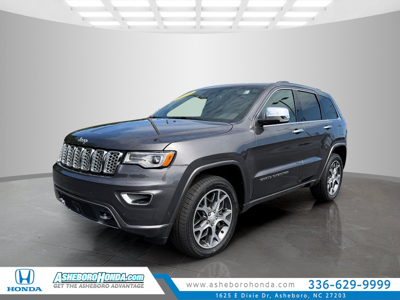 Used 2019 Jeep Grand Cherokee Overland AWD/4WD image 1