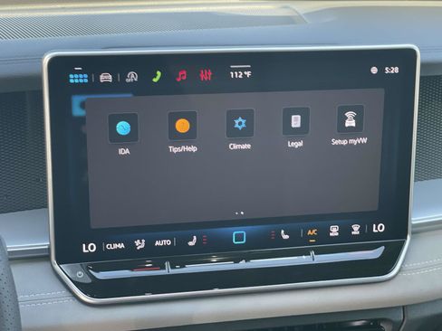 New 2026 Volkswagen Tiguan SE R-Line FWD image 13