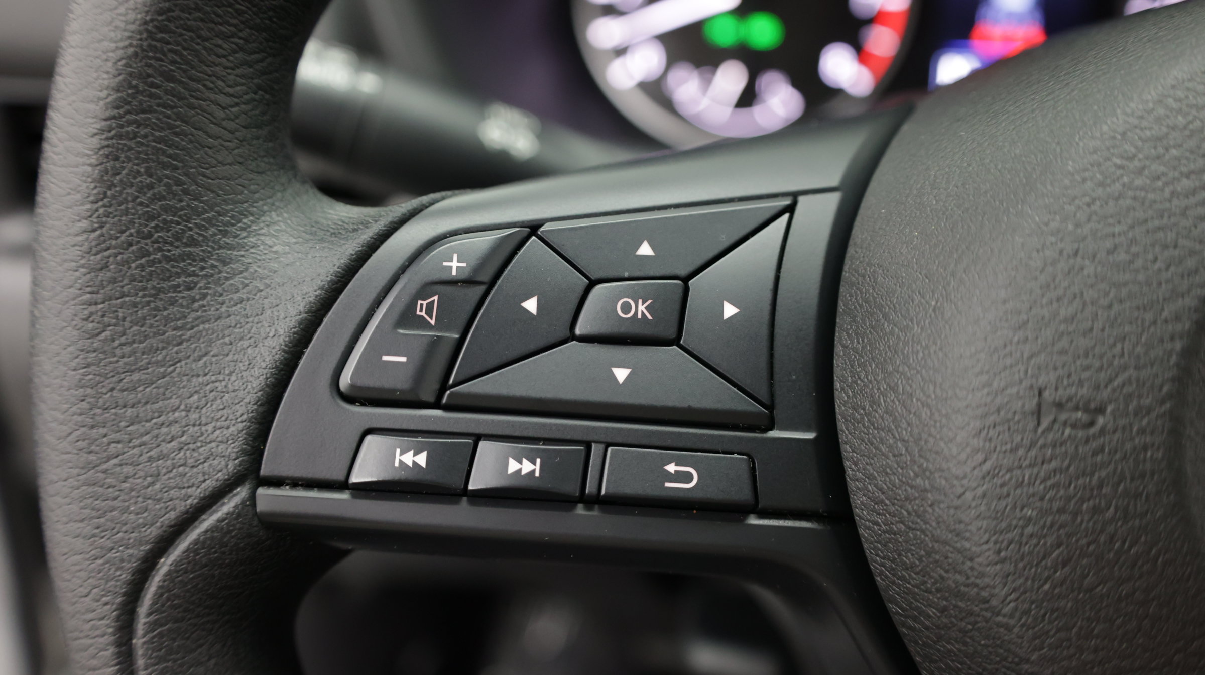 Used 2024 Nissan Sentra S FWD image 23