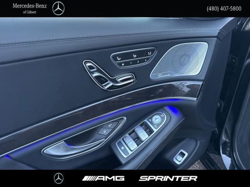 Used 2019 Mercedes-Benz S 560 Sedan image 12