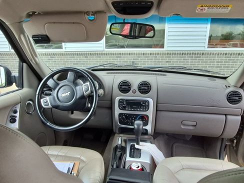 Used 2003 Jeep Liberty Limited AWD/4WD image 14