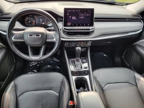 Used 2022 Jeep Compass Latitude AWD/4WD image 26