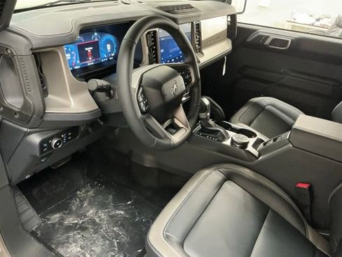 New 2025 Ford Bronco Outer Banks w/ Sasquatch Package image 15