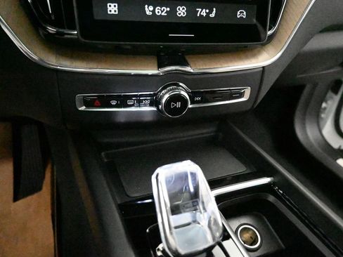 New 2026 Volvo XC60 B5 Core w/ Climate Package image 23
