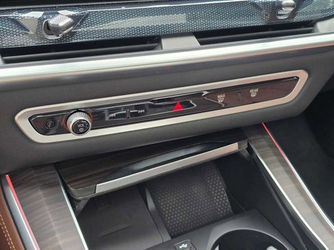 Used 2026 BMW X5 xDrive40i AWD/4WD image 29