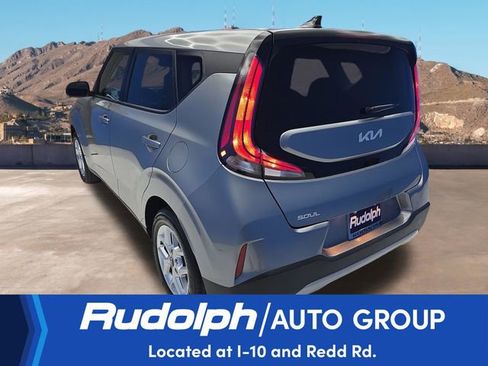 Used 2025 Kia Soul LX w/ LX Technology Package image 3