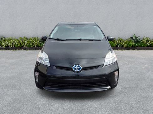 Used 2014 Toyota Prius Four image 3