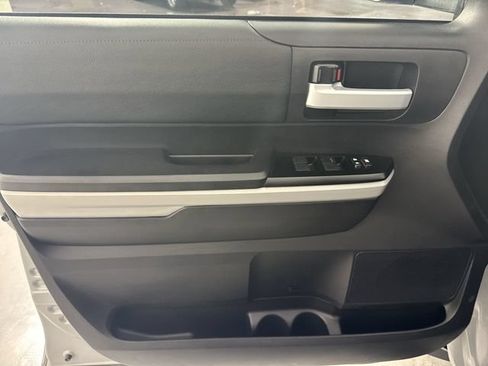 Used 2019 Toyota Tundra SR5 w/ SR5 Upgrade Package AWD/4WD image 20