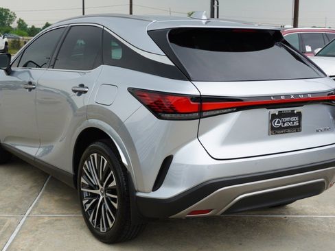 Certified 2025 Lexus RX 350 Premium w/ Convenience Package FWD image 8