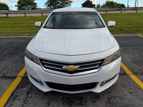 Used 2014 Chevrolet Impala LT w/ Convenience Package FWD image 2