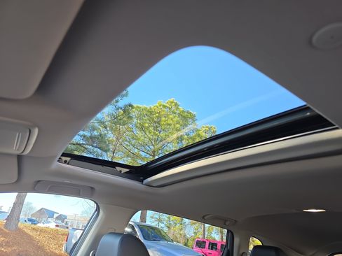 Used 2024 Honda CR-V EX-L image 30