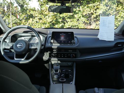 Certified 2023 Nissan Rogue S image 8