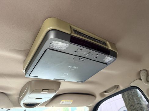 Used 2003 Ford F350 Lariat image 27