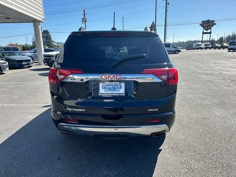 Used 2018 GMC Acadia Denali w/ Technology Package AWD/4WD image 3