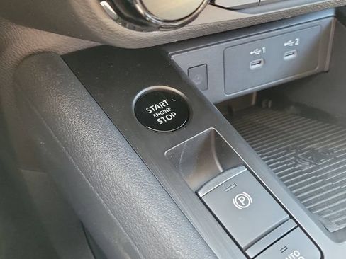 New 2026 Nissan Kicks SV w/ SV Premium Package FWD image 29