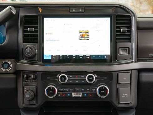 Used 2026 Ford F450 Platinum w/ FX4 Off-Road Package image 16