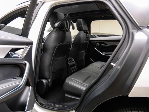 Used 2024 Jaguar F-PACE R-Dynamic S AWD/4WD image 48