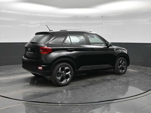 New 2026 Hyundai Venue SEL FWD image 8