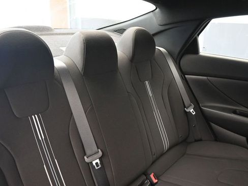 Certified 2025 Hyundai Elantra Sport FWD image 15